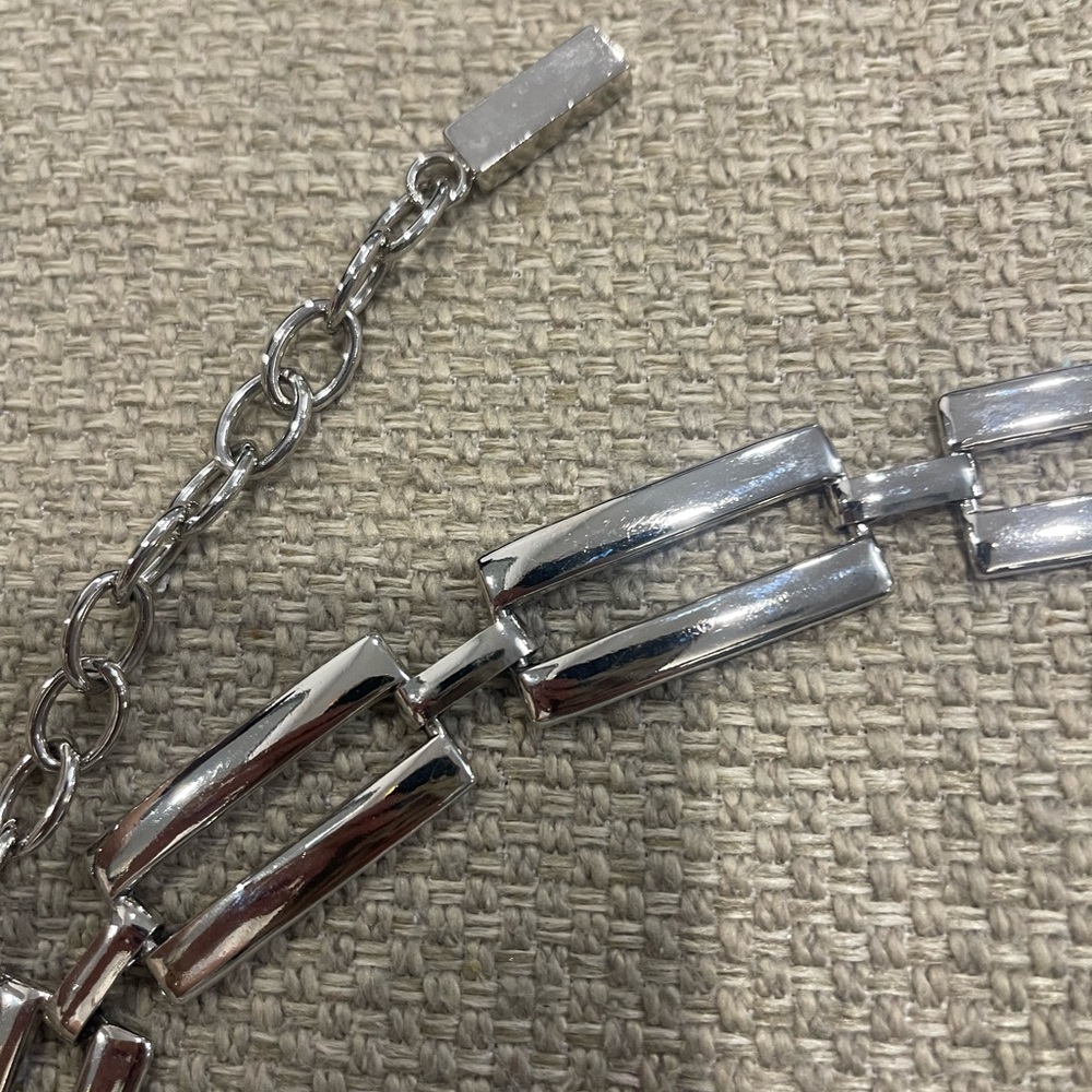 Silver Rectangular Link Necklace - Women Jewelry - Picture 5 of 5